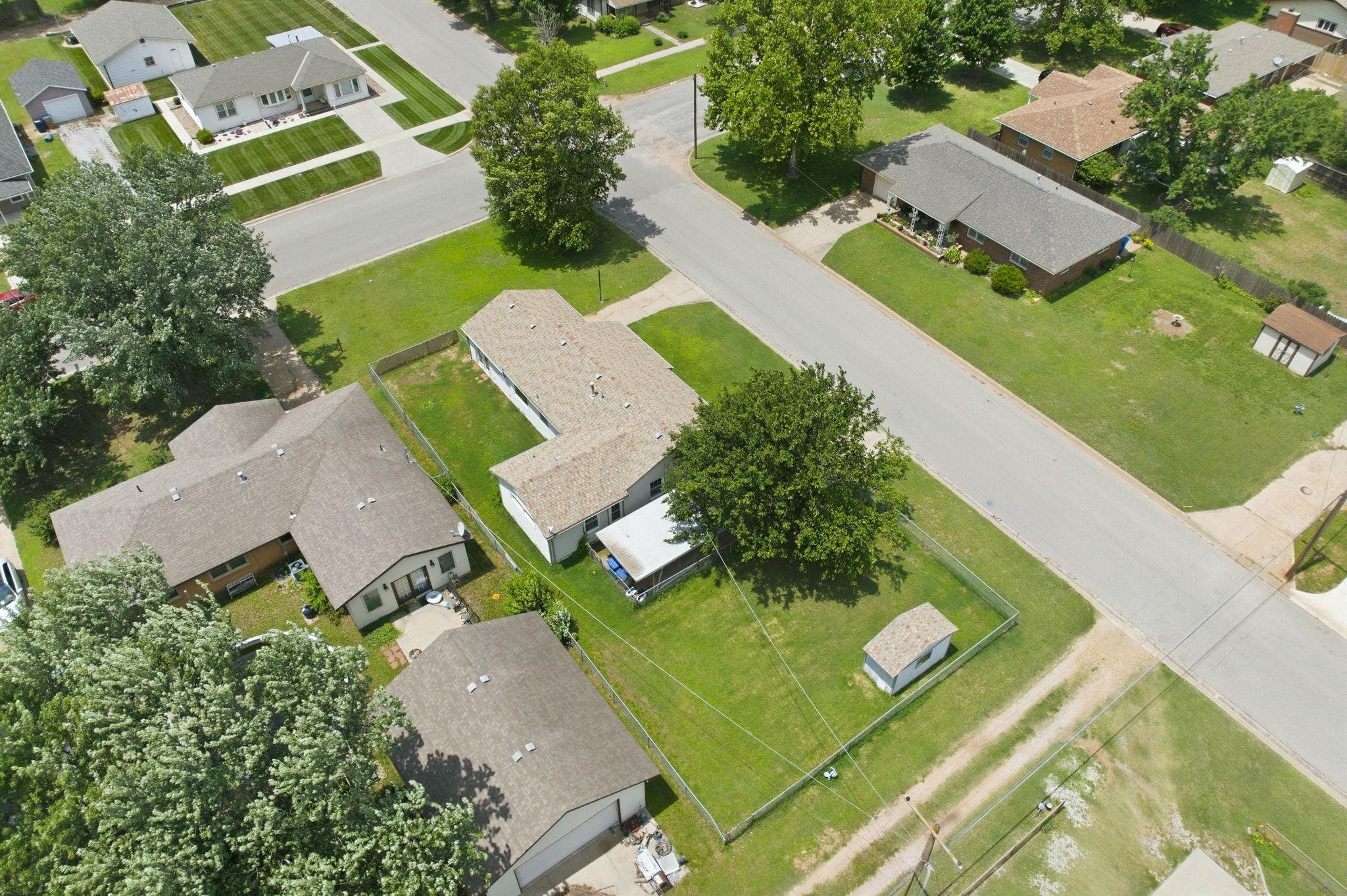 main property photo 23