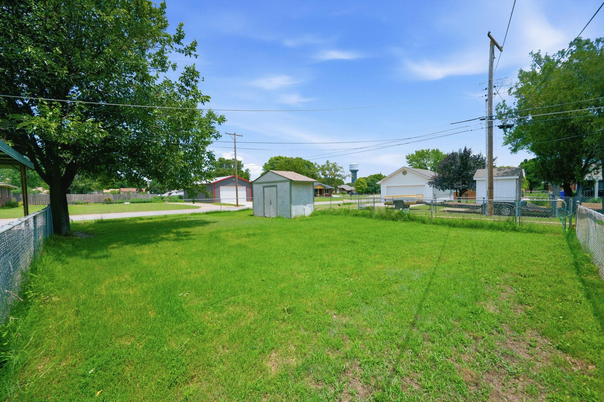 main property photo 26