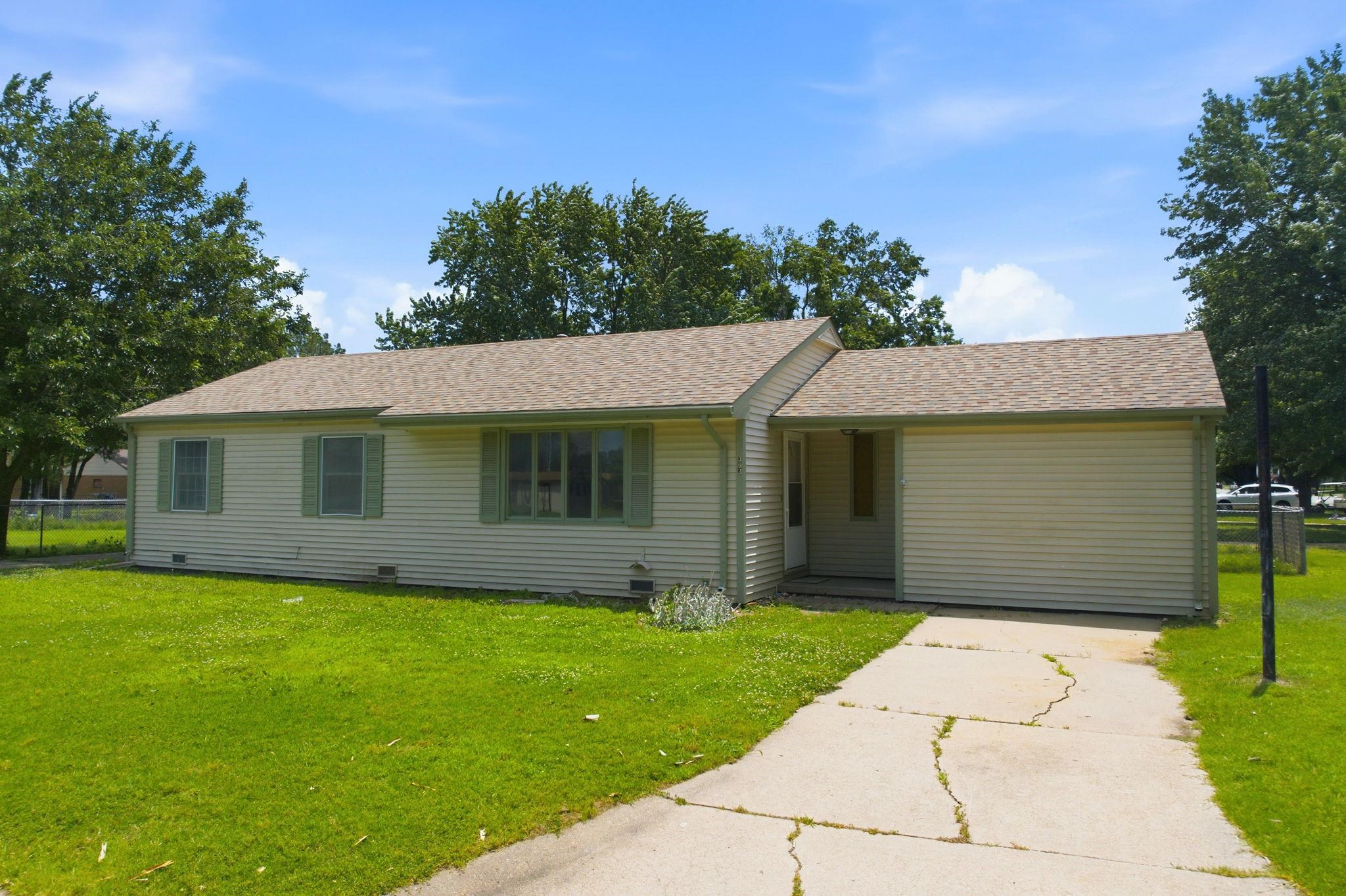 main property photo 35
