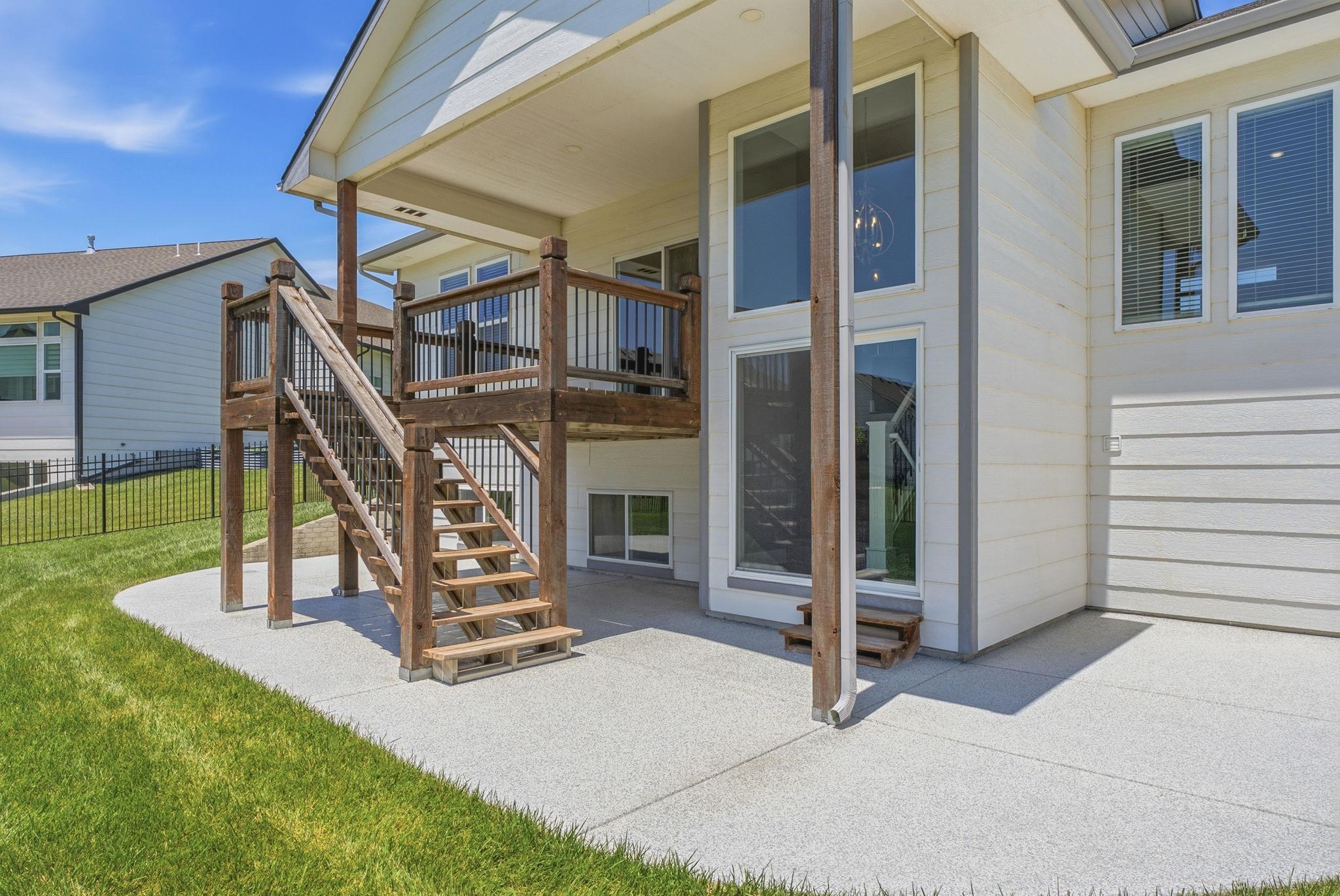 main property photo 29