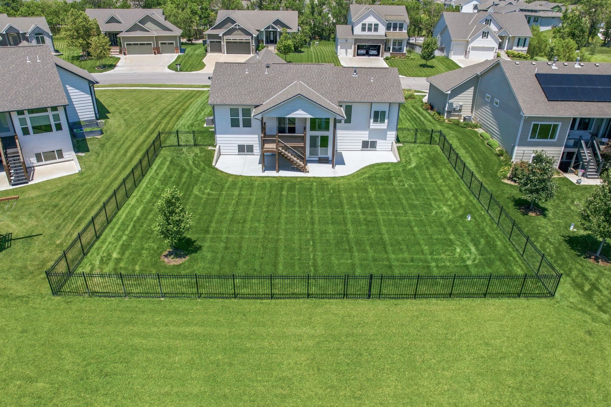 main property photo 32