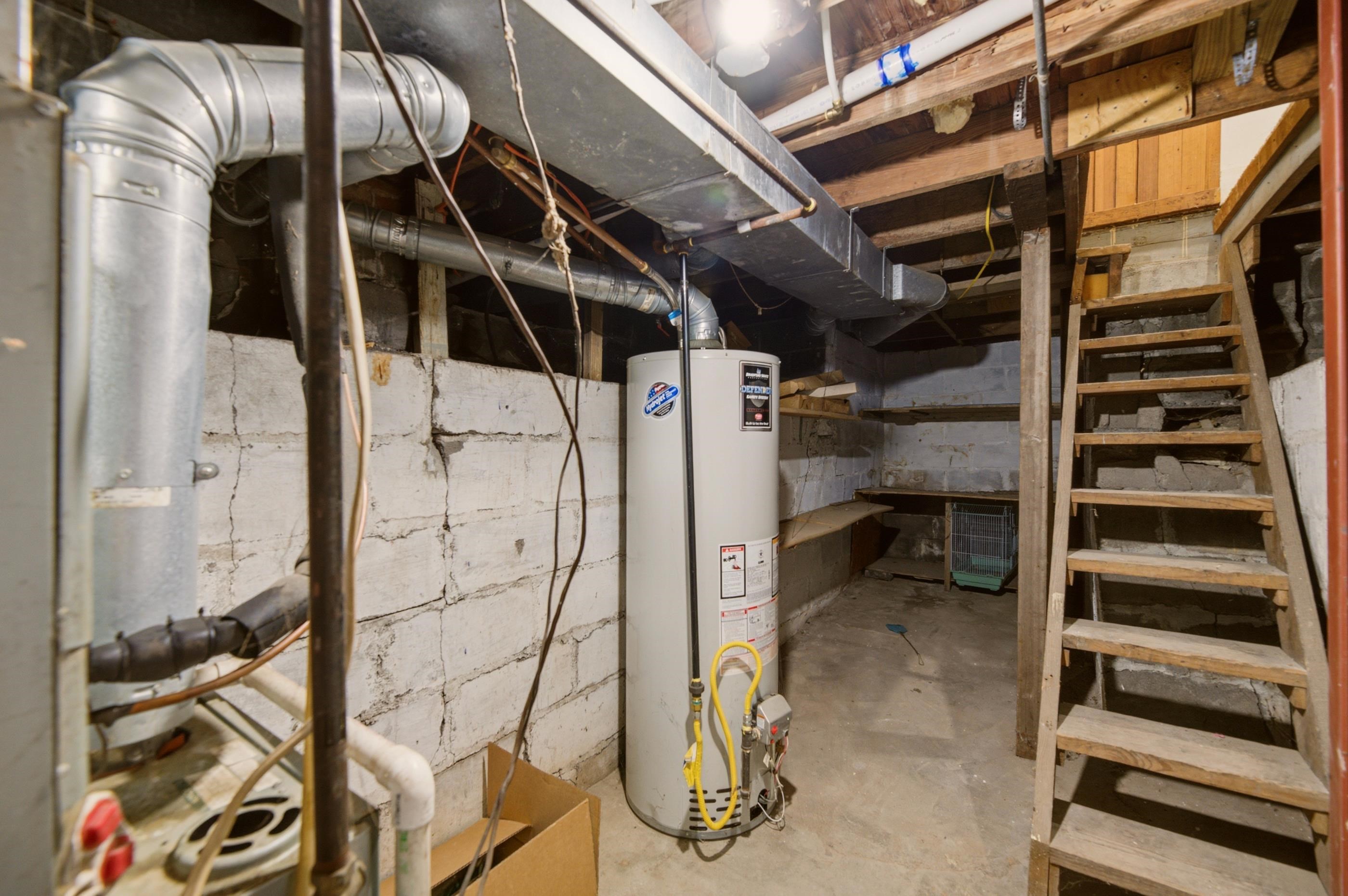 main property photo 28