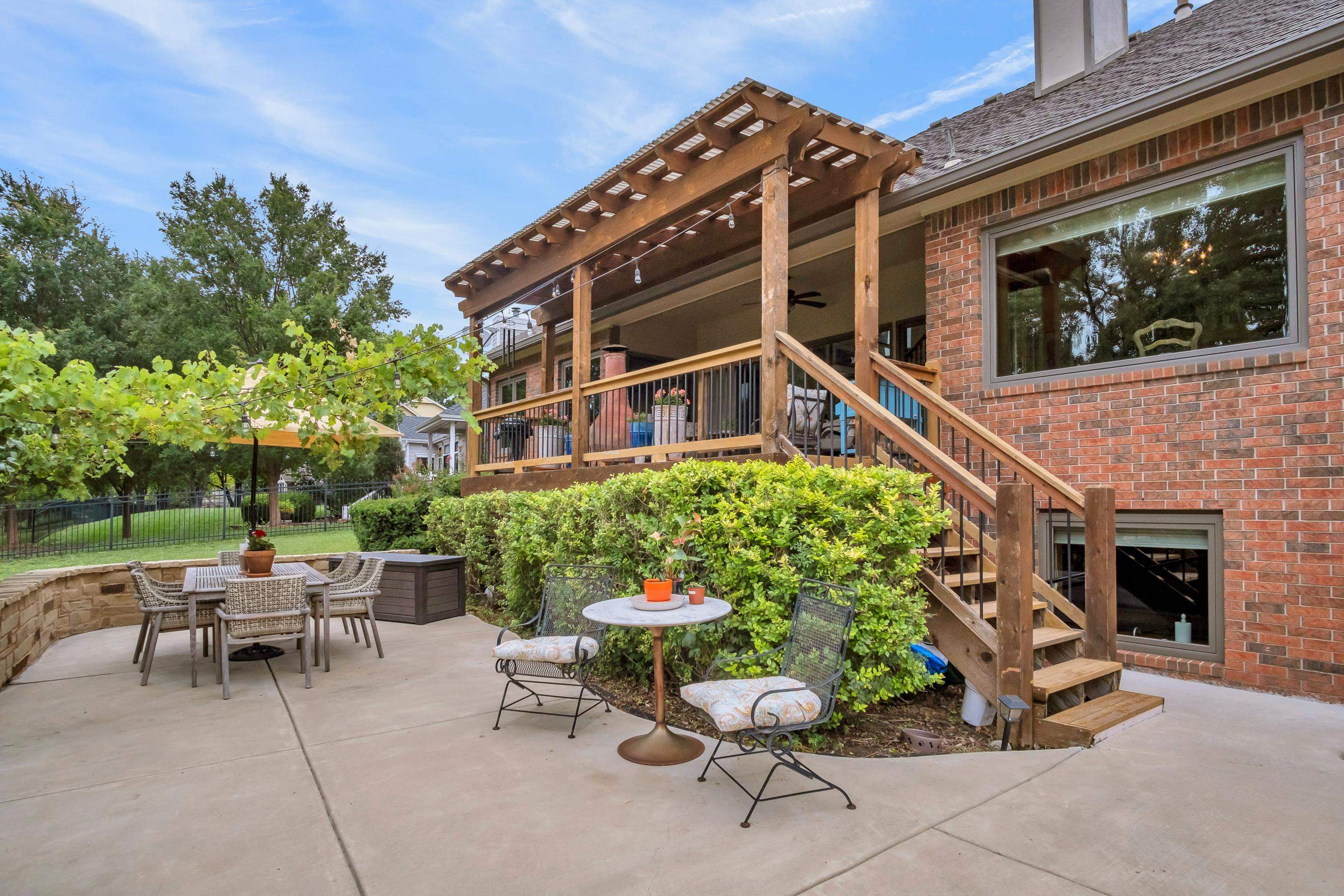 main property photo 32