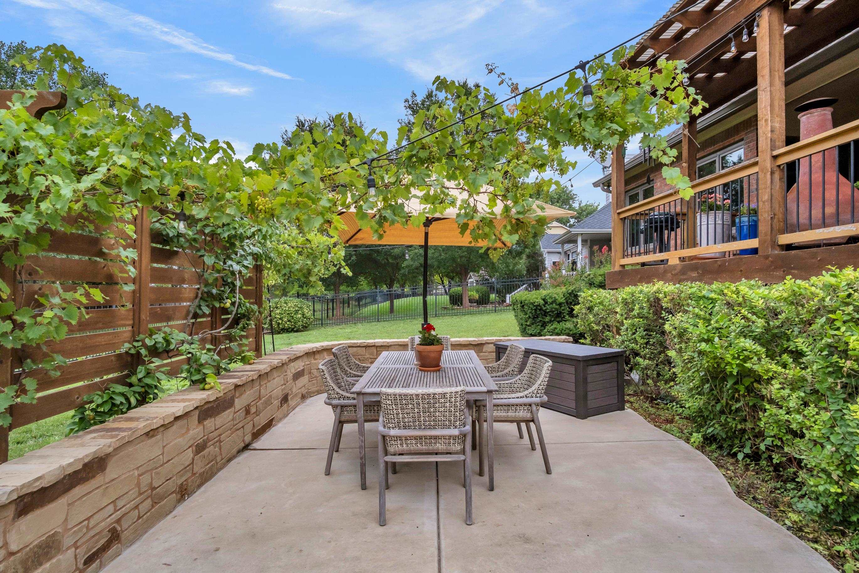 main property photo 33