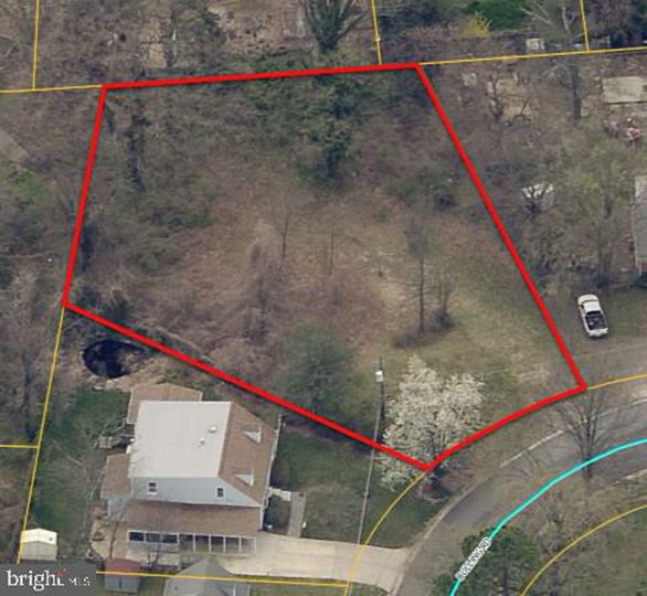 6801 Custis Pkwy, Falls Church, VA 22042 6801 Custis Pkwy, Falls Church, VA 22042