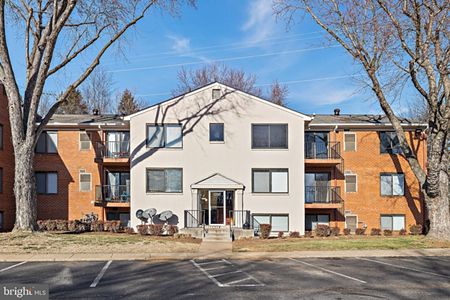 125 Clubhouse Dr SW Unit 11