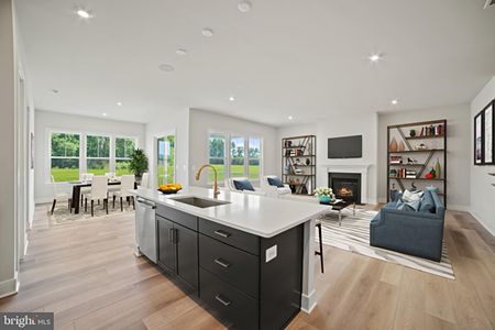 920 Warlander Dr SW