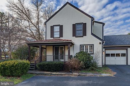 5 Linden Hill Way SW