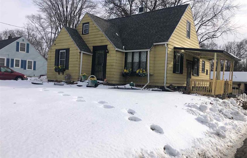 1530 Newell St, Waterloo, IA 50707