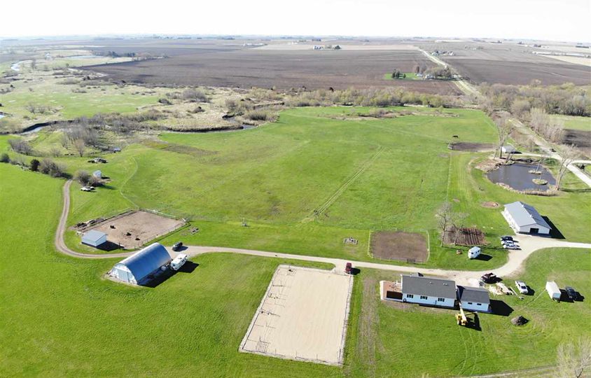 16772 Usher Ave, Dike, IA 50624