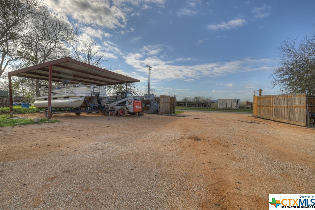 main property photo 17