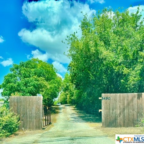 main property photo 9