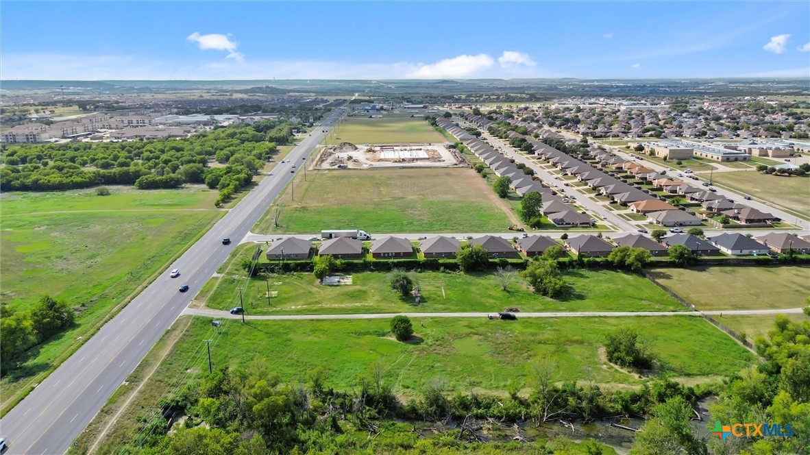 main property photo 10