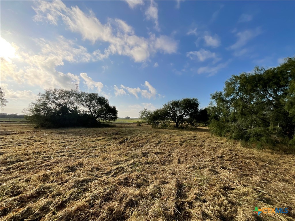 main property photo 11