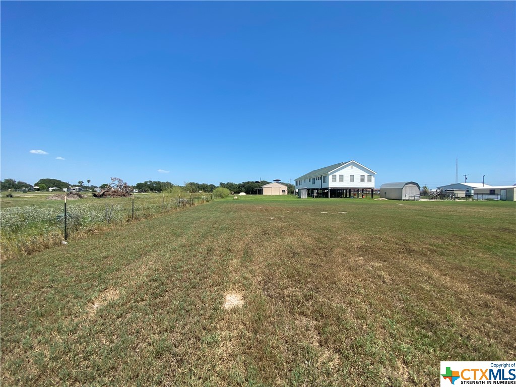 main property photo 11