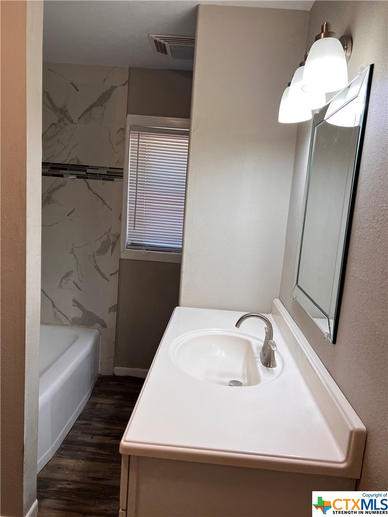 property viewer photo 12