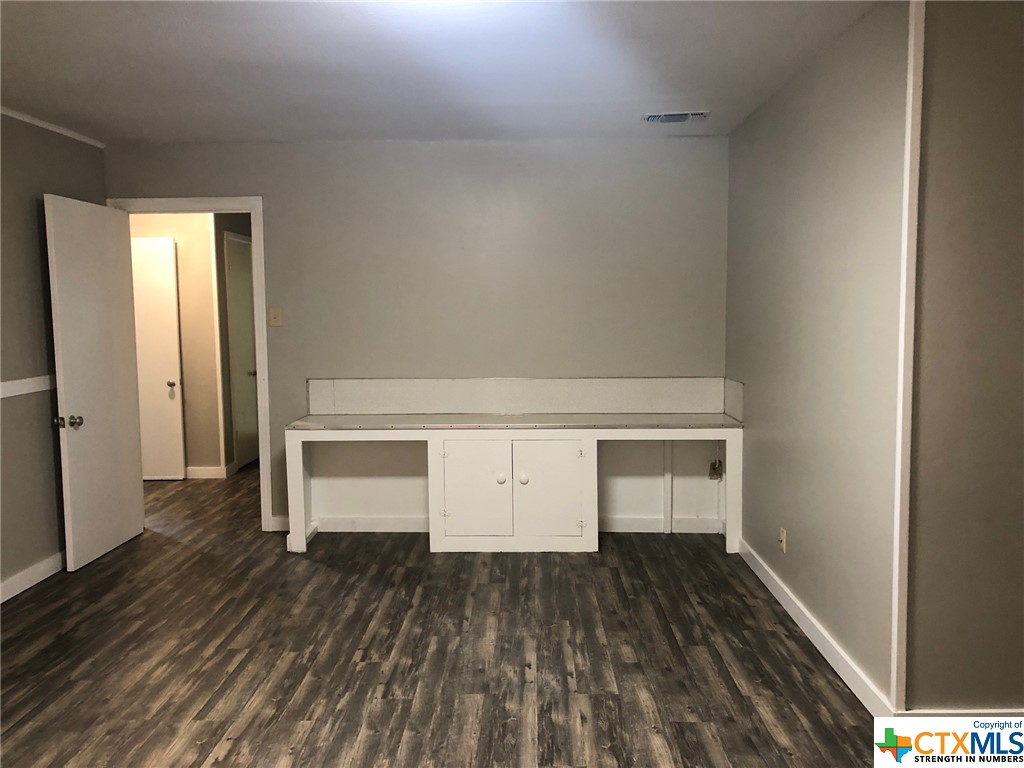 property viewer photo 8