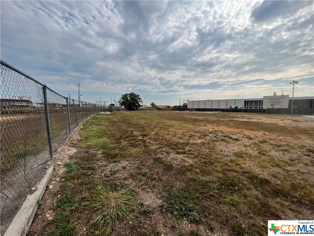 main property photo 39