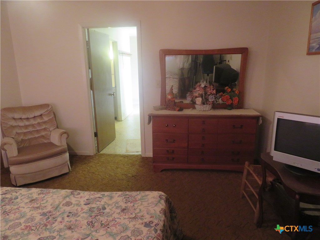 main property photo 38