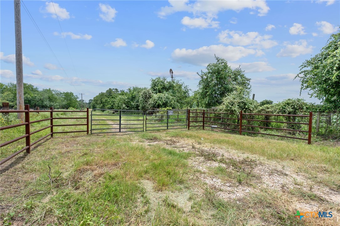 main property photo 32