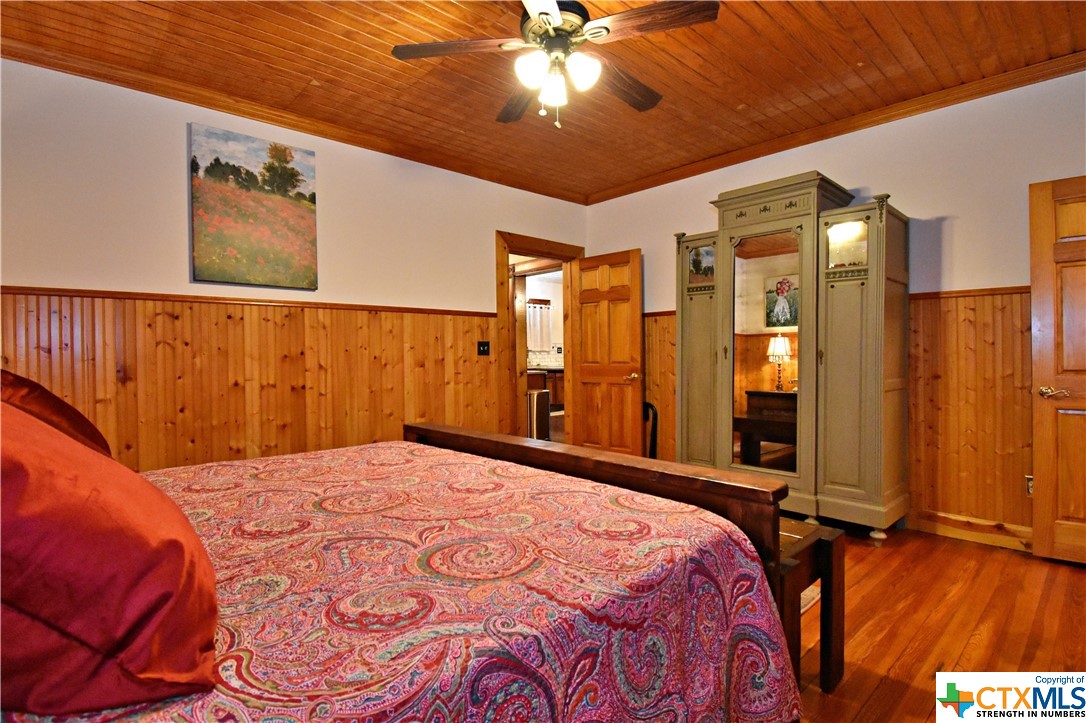 main property photo 21