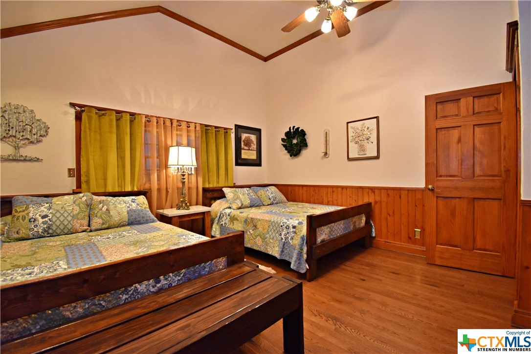 main property photo 35