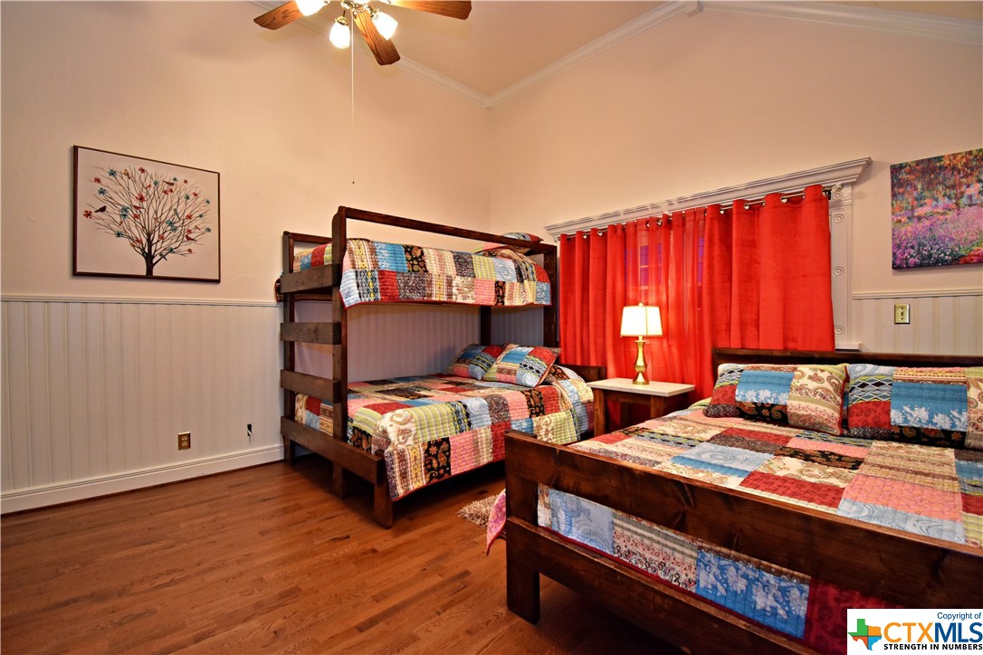 main property photo 38