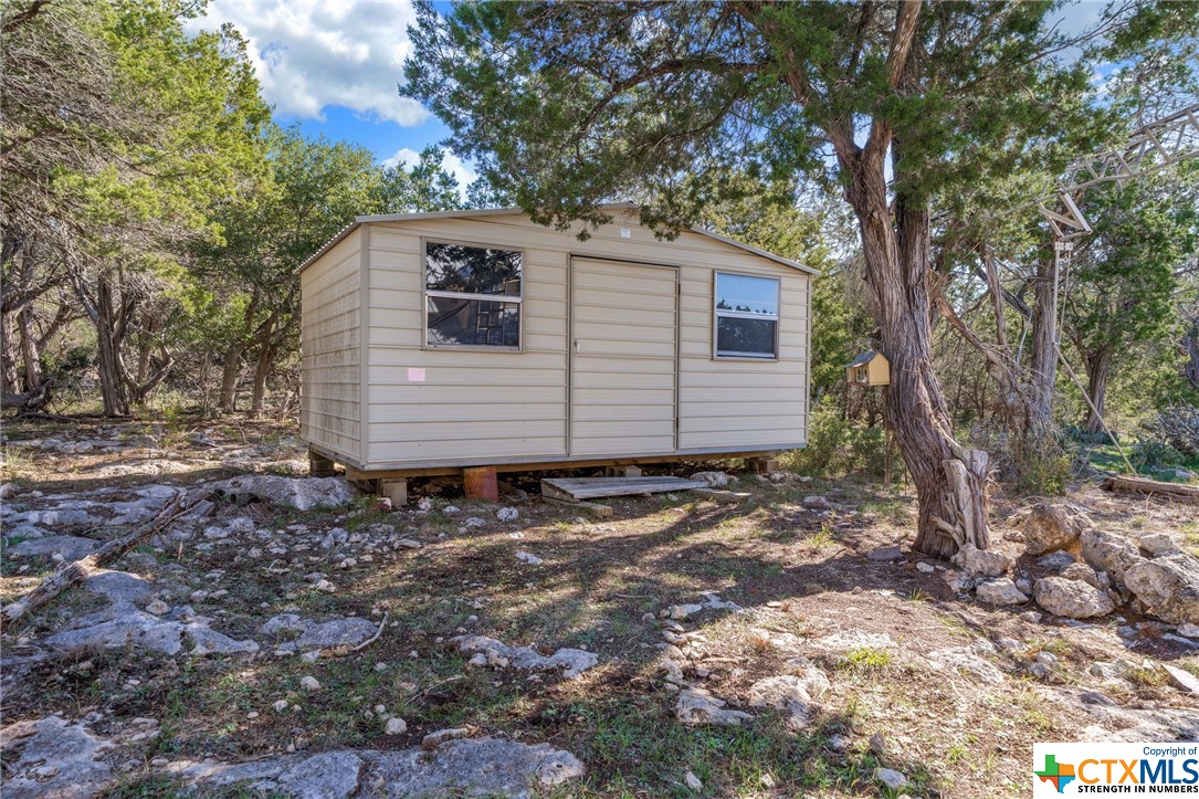 main property photo 30