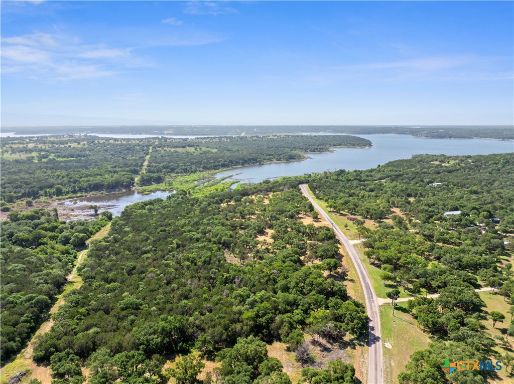 main property photo 10