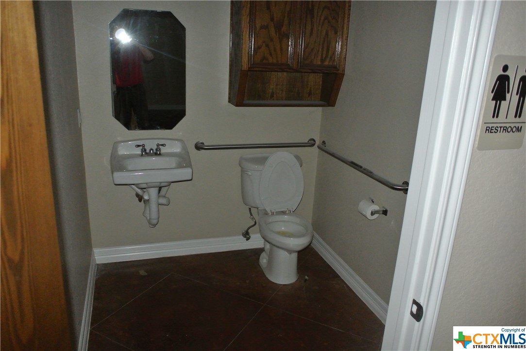 main property photo 14