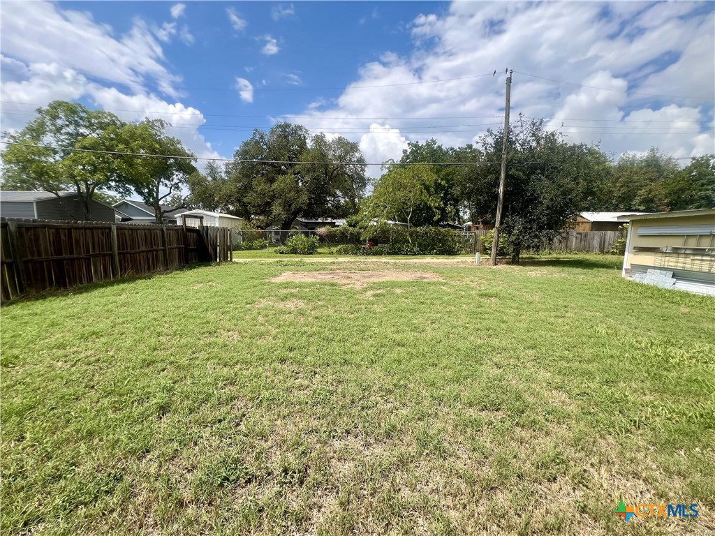 main property photo 16