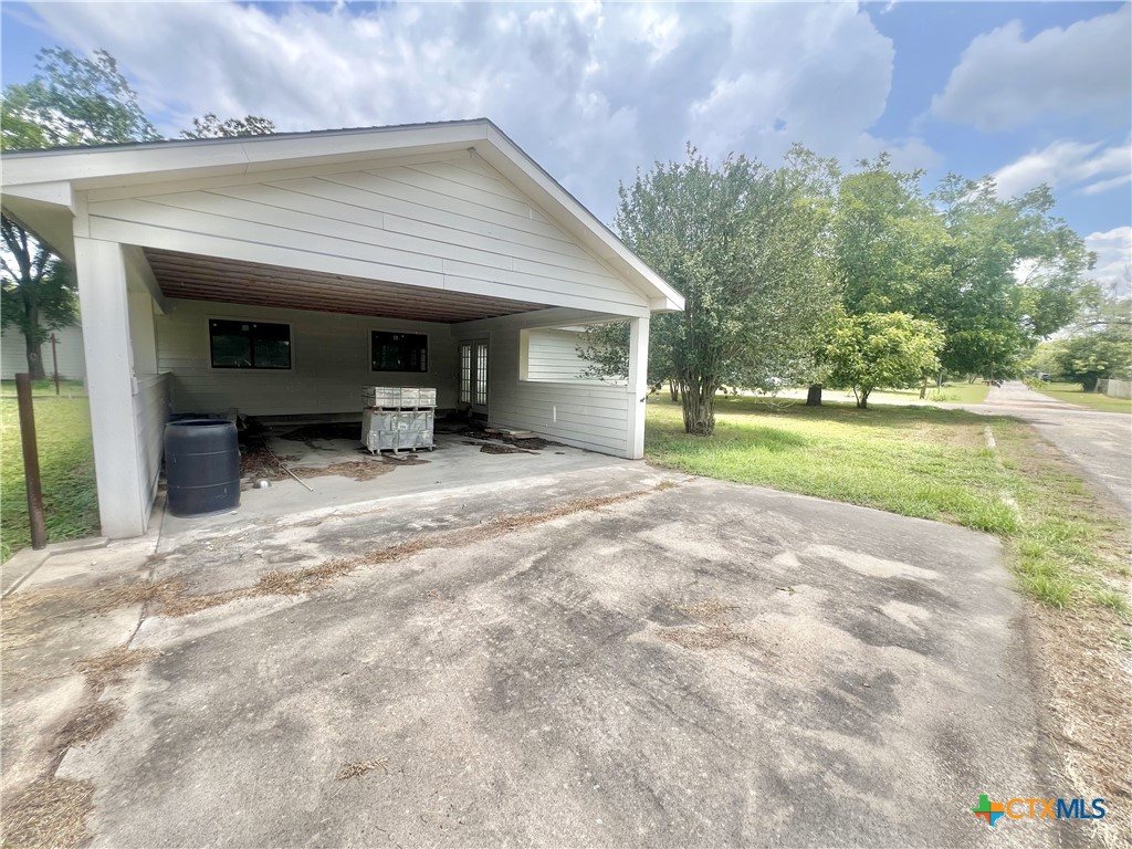 main property photo 17