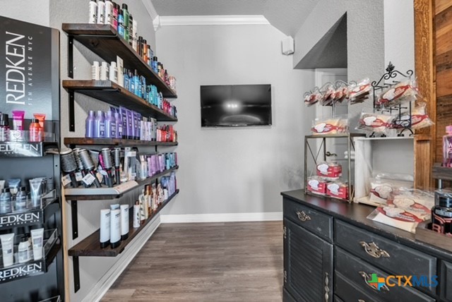 main property photo 18