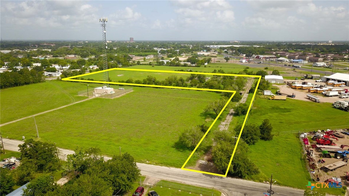 main property photo 11
