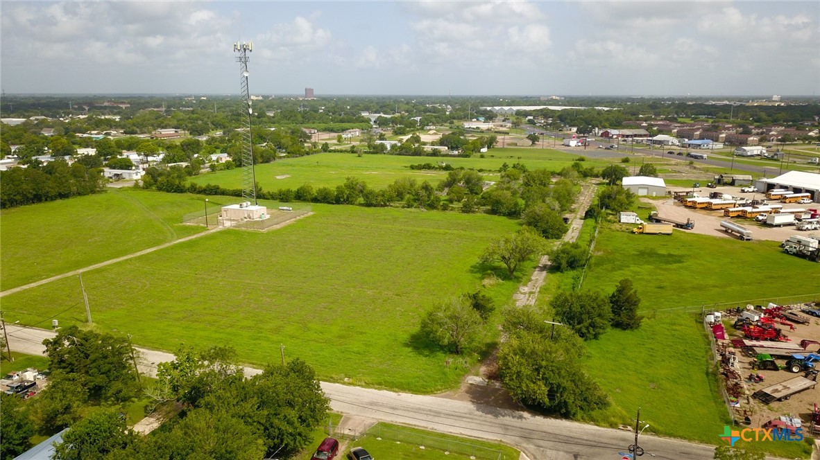 main property photo 12