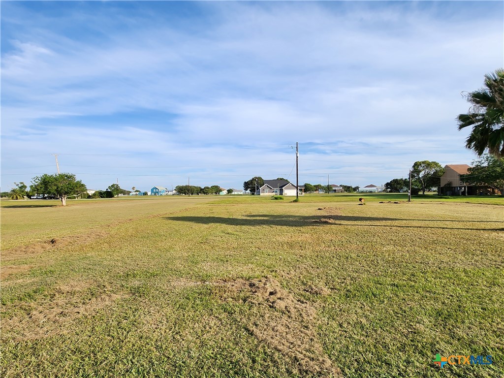 main property photo 16
