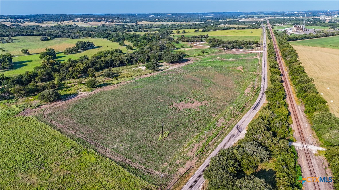 main property photo 25