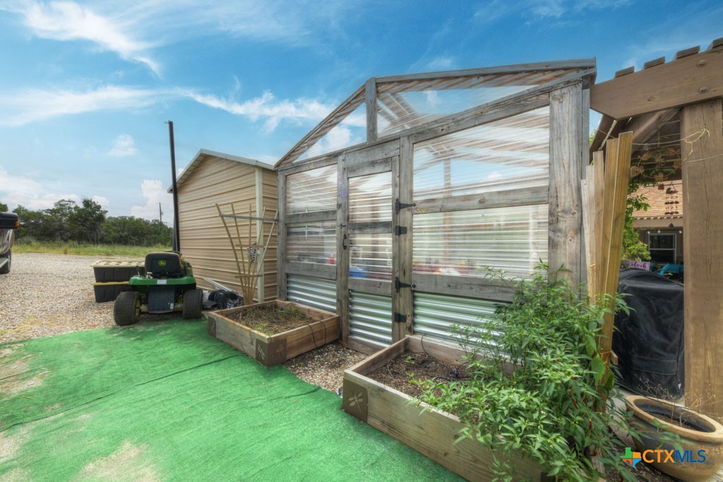 main property photo 16