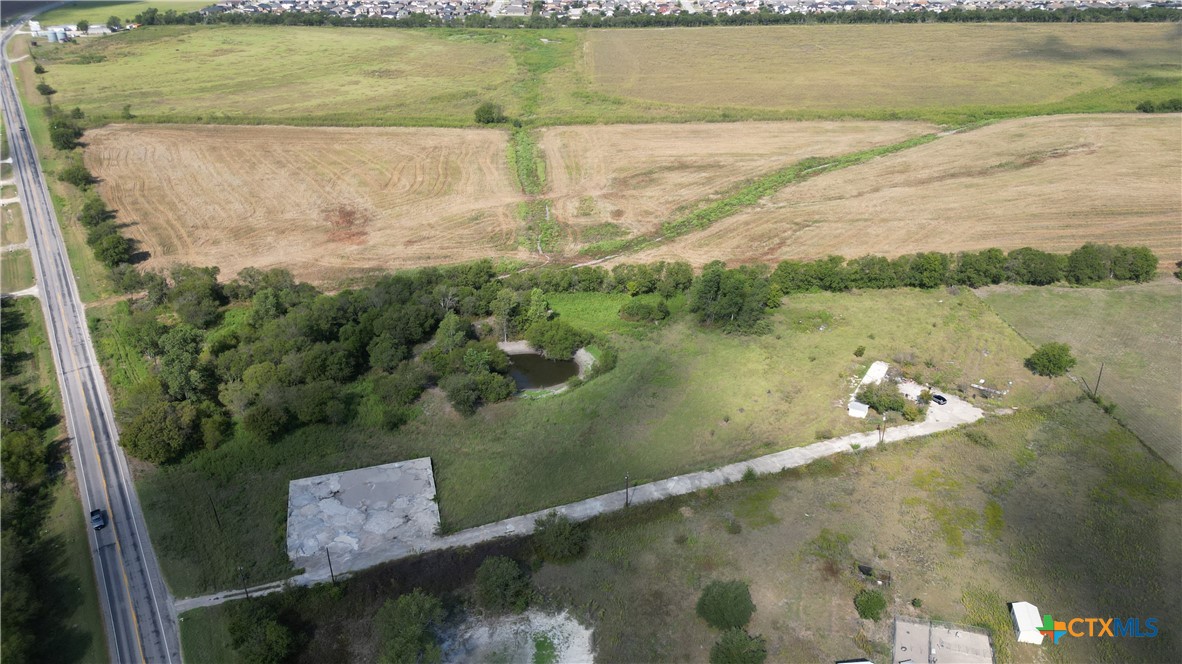 main property photo 11