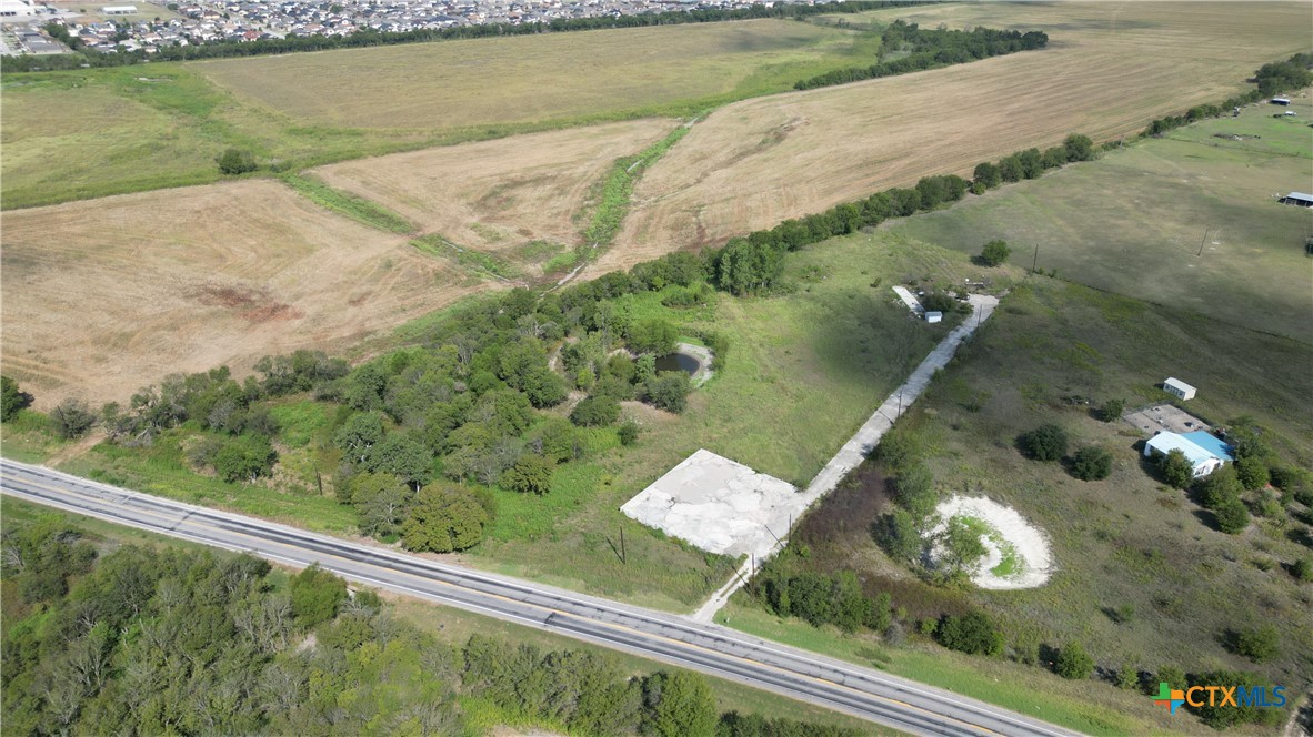 main property photo 17