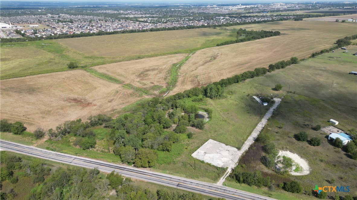 main property photo 18