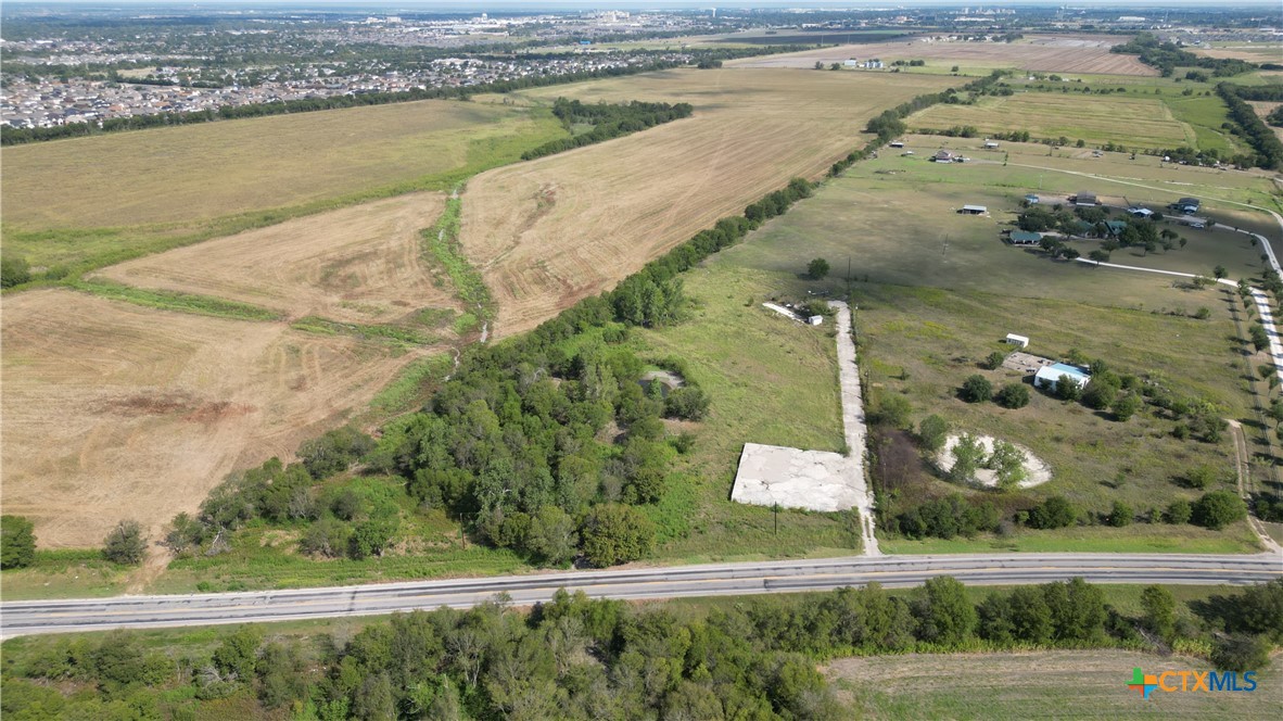 main property photo 22