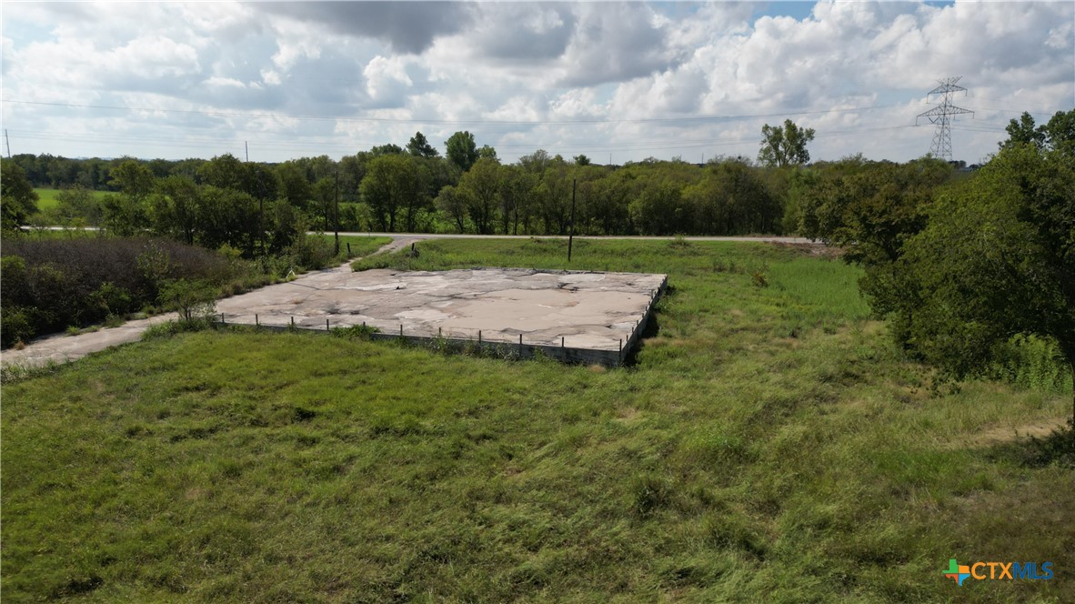 main property photo 31