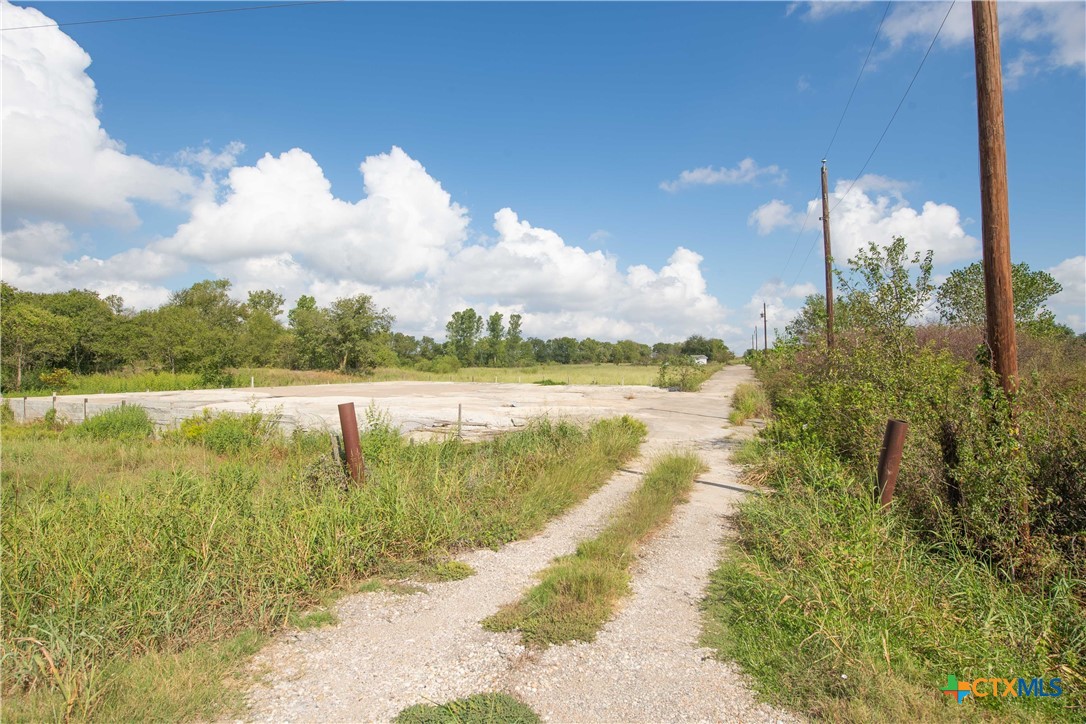 main property photo 41