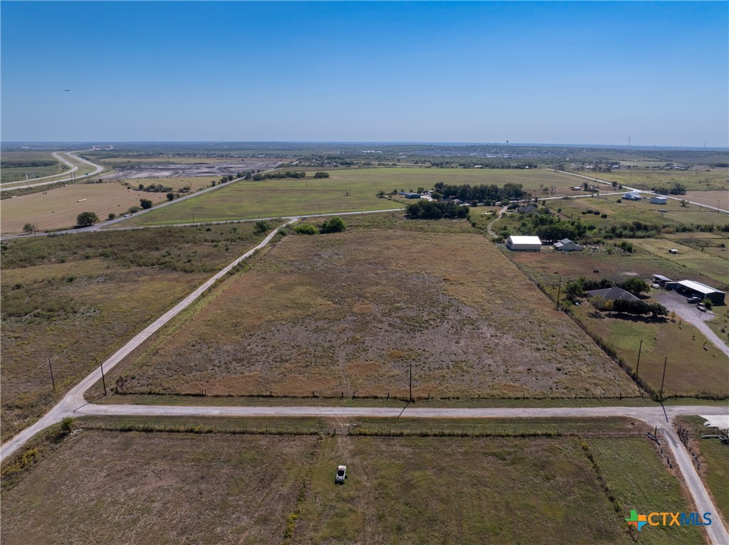 main property photo 10