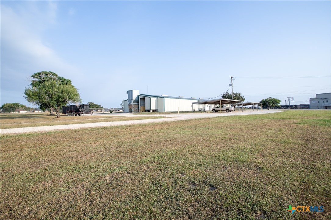 main property photo 10
