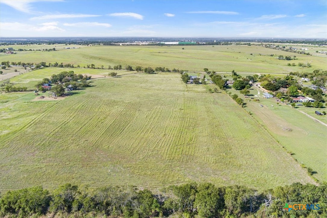 main property photo 10