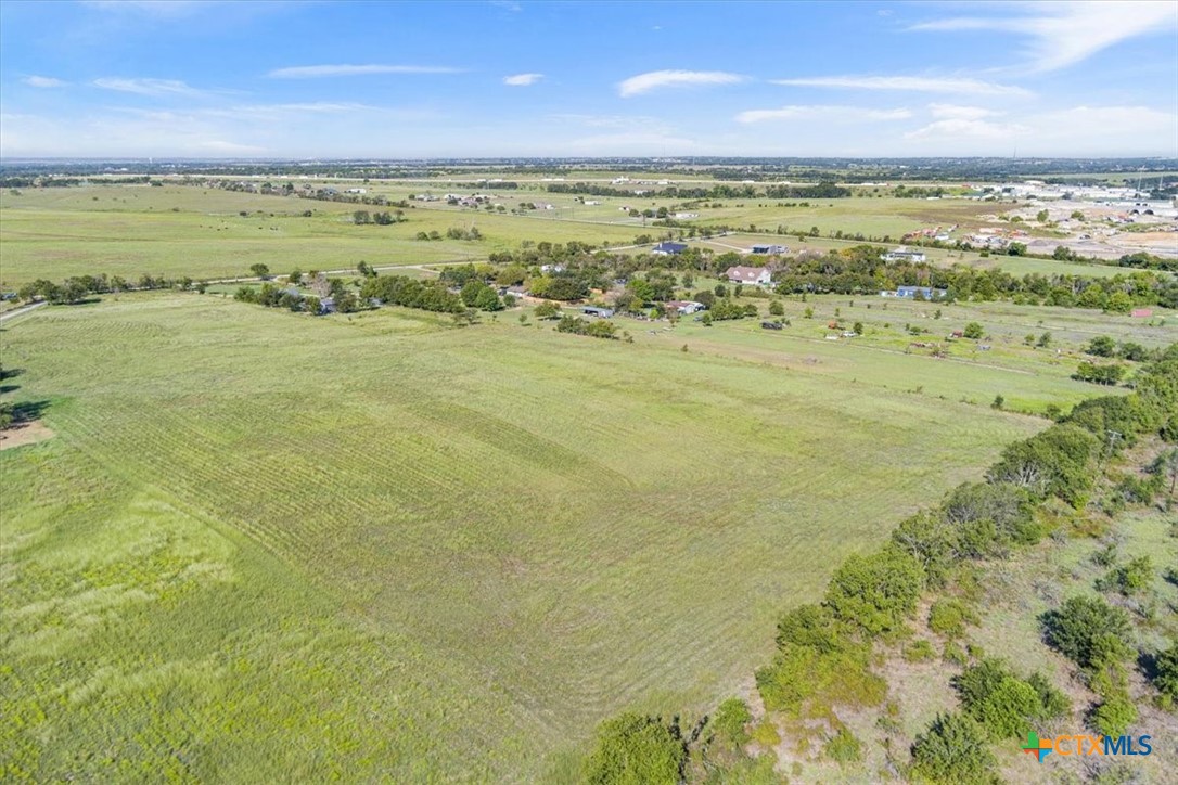 main property photo 11