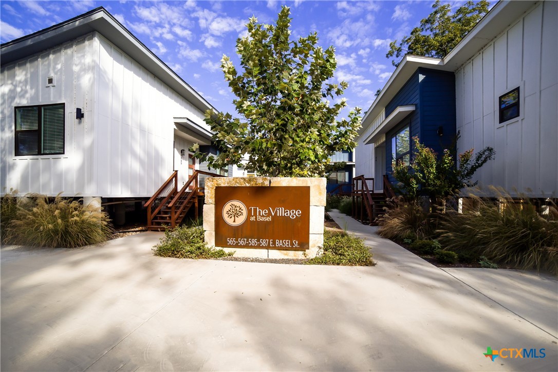 main property photo 17