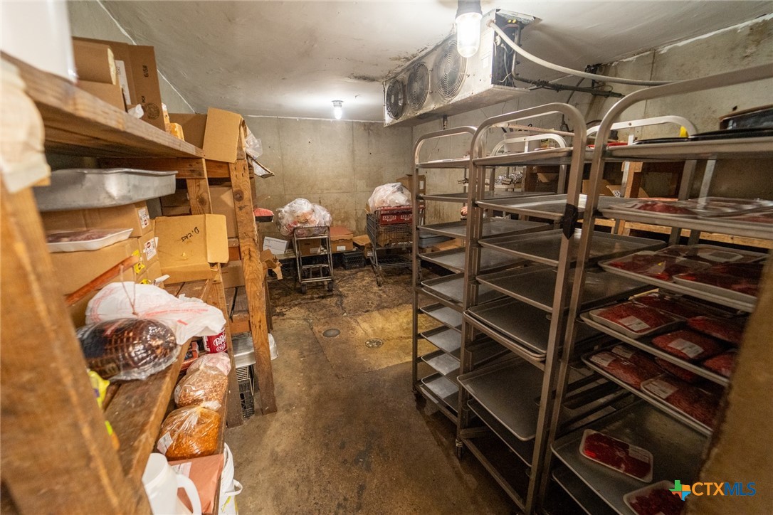 main property photo 41
